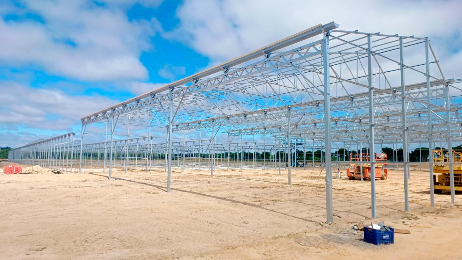 Foto Avance del Proyecto en Portugal: Invernaderos Gótico G-9.60 y Almacén PG-9.60